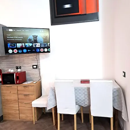01 Monolocale Ristrutturato A Nuovo Apartmán