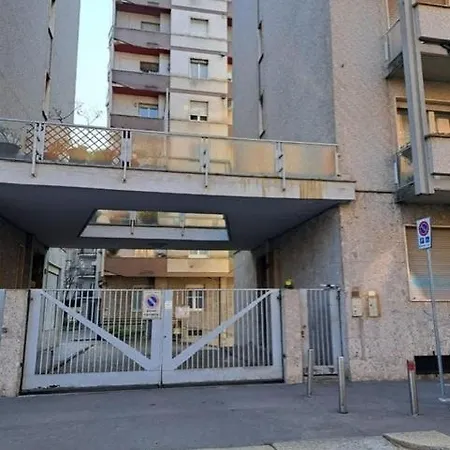 Apartment 01 Monolocale Ristrutturato A Nuovo Milan